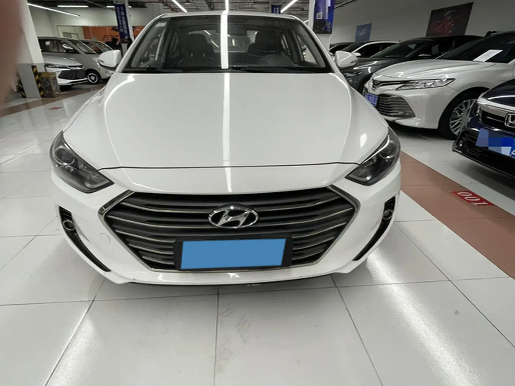 2016 HYUNDAI ELANTRA thumbnail 2