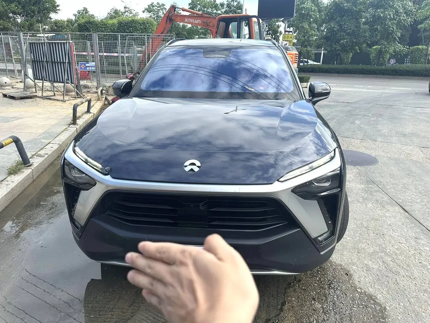 2020 NIO ES8 thumbnail 2