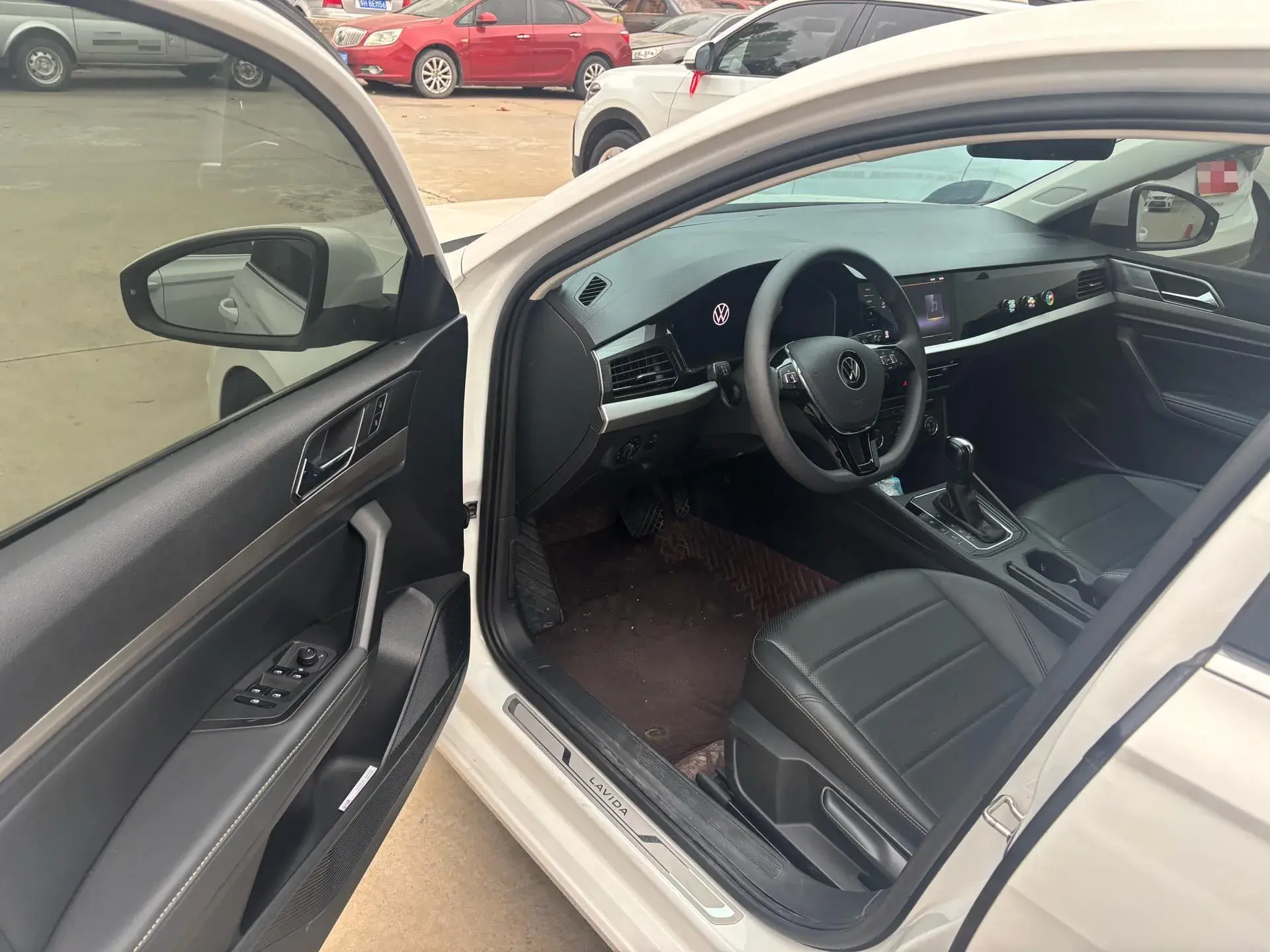 2021 VOLKSWAGEN LAVIDA thumbnail 4