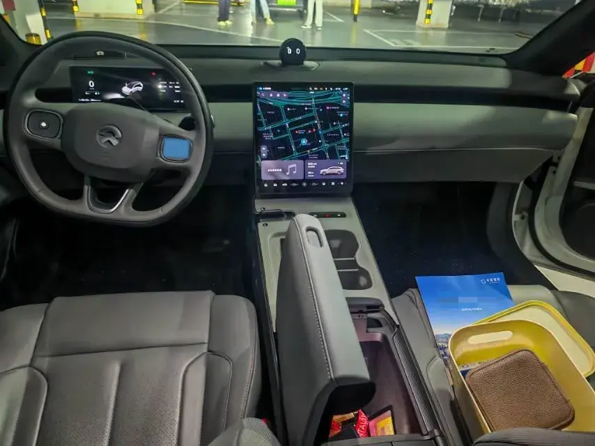 2024 NIO ET5T thumbnail 4