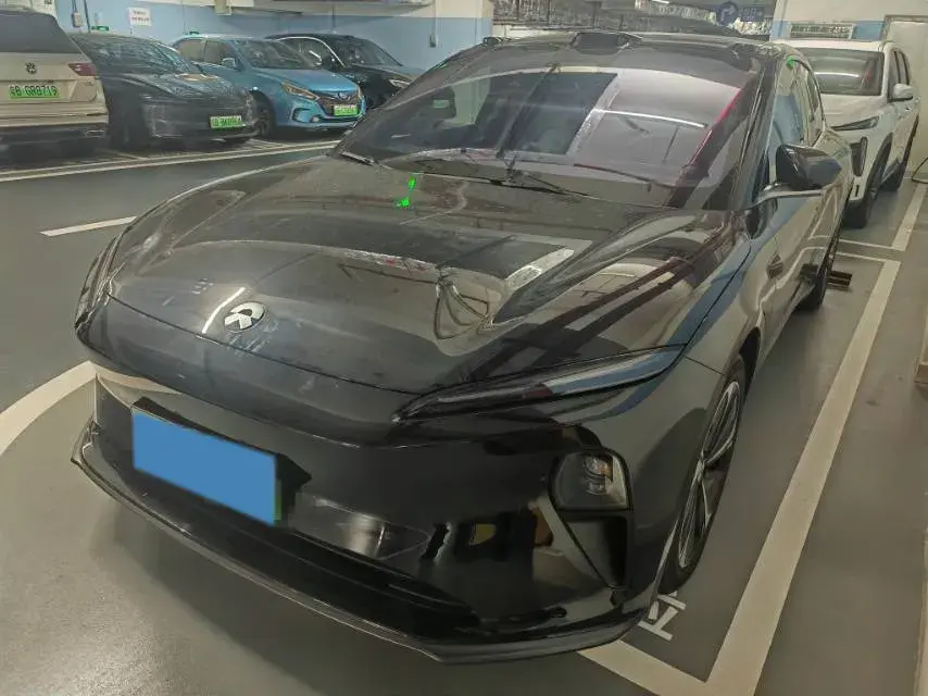 2024 NIO ET5T view 1