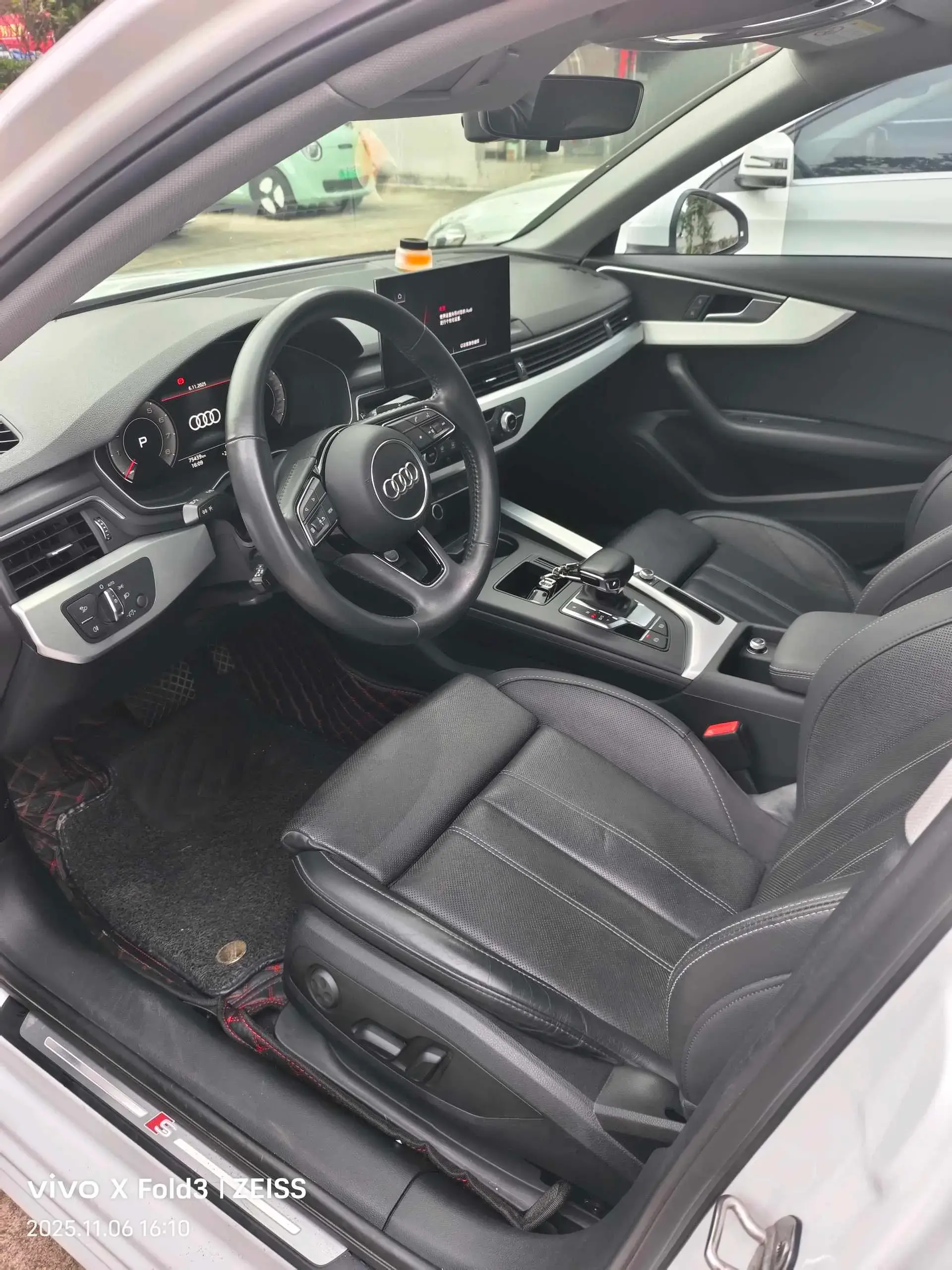 2020 AUDI A4L thumbnail 3