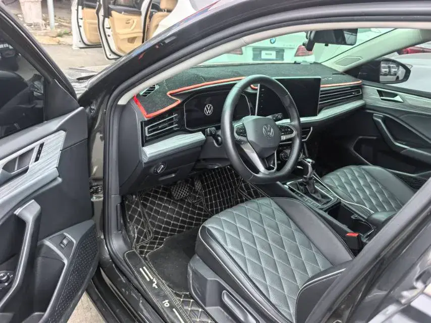 2023 VOLKSWAGEN SAGITAR thumbnail 4