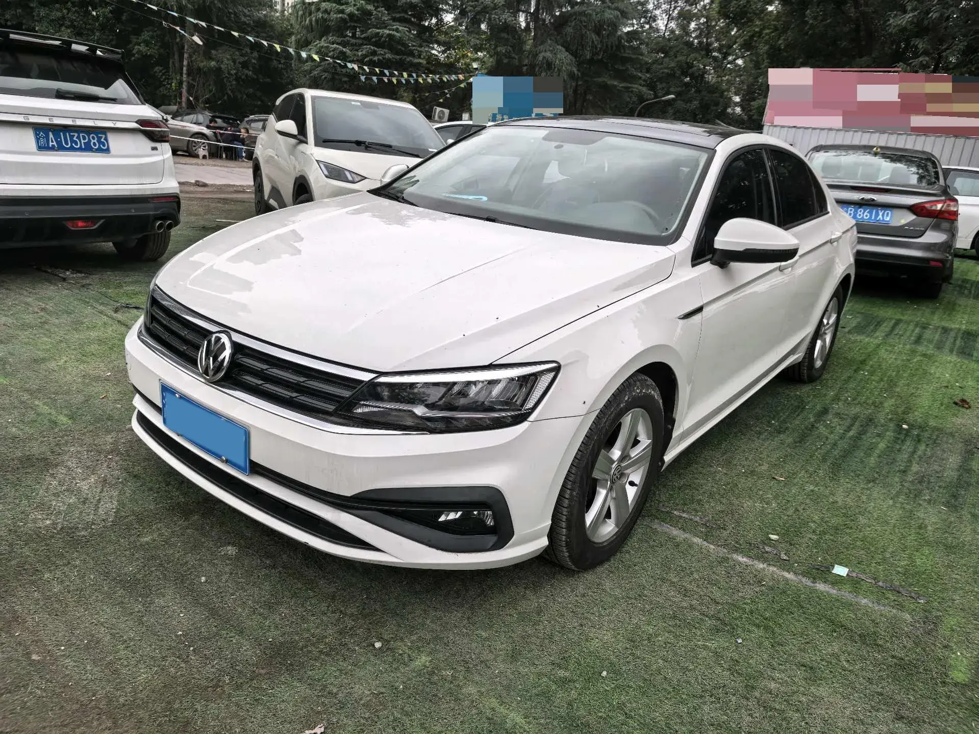 2019 VOLKSWAGEN LAMANDO view 1
