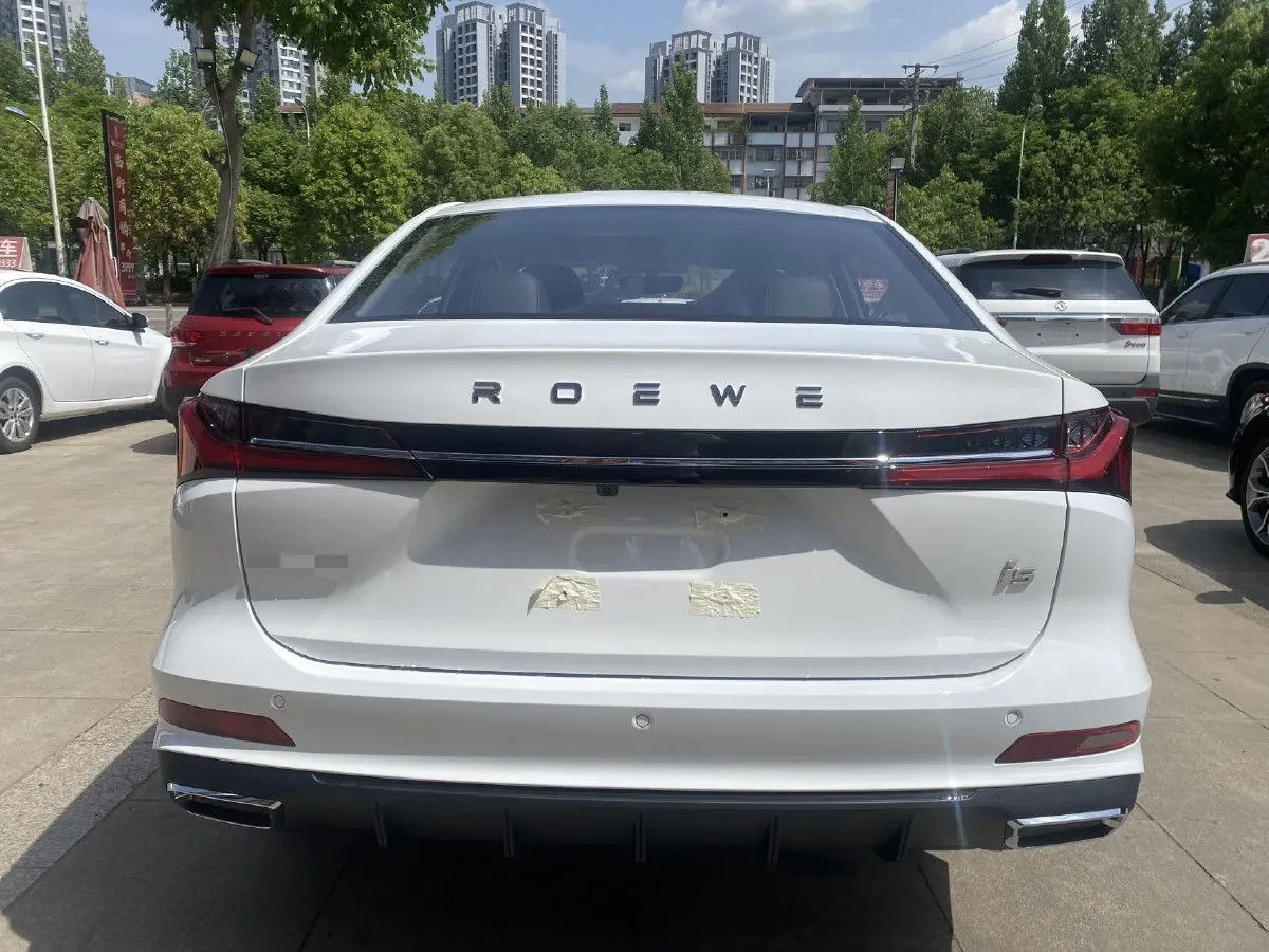 2024 Roewe i5 1.5L 129HP L4 CVT,autocango,china used car exporter,china ev exporter,chinese used car exporter,chinese used ev exporter