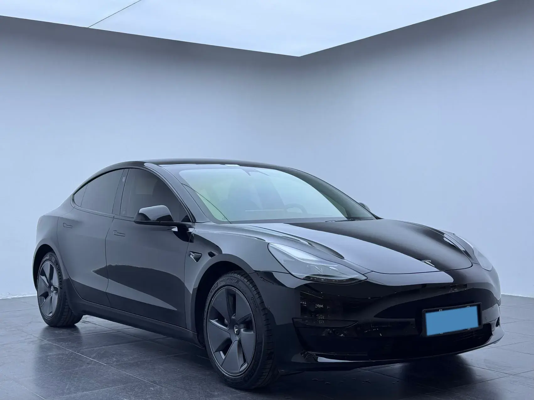 2021 TESLA MODEL thumbnail 3