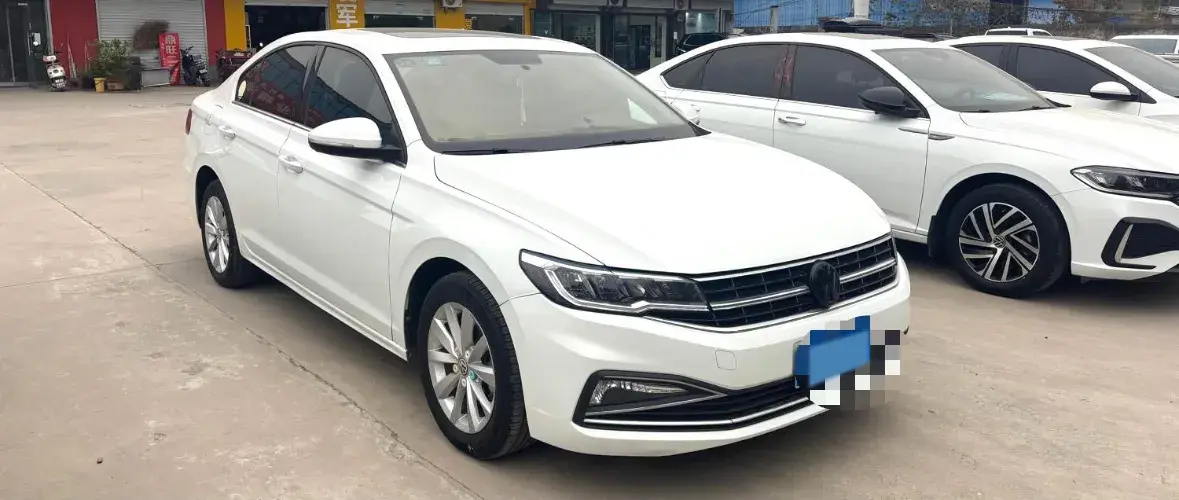 2019 VOLKSWAGEN BORA thumbnail 2