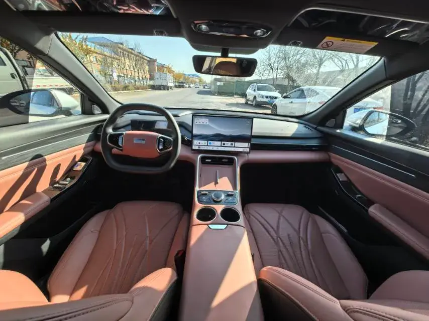 2025 GEELY GALAXY thumbnail 3