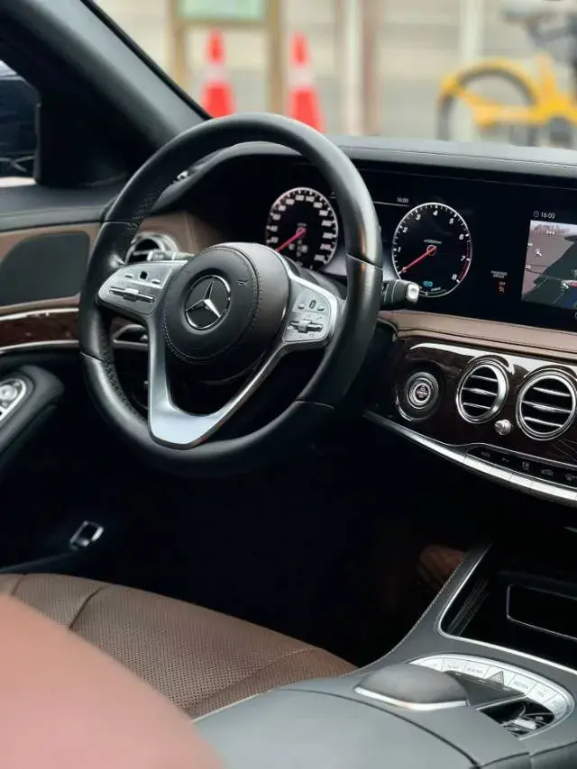 2020 MERCEDES-BENZ S thumbnail 3