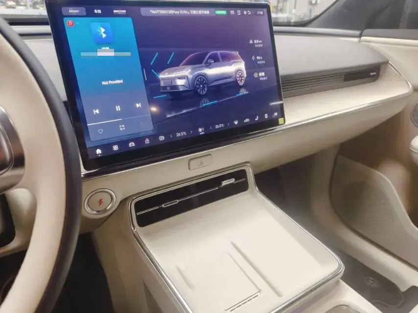 2025 TOYOTA BZ3X thumbnail 3