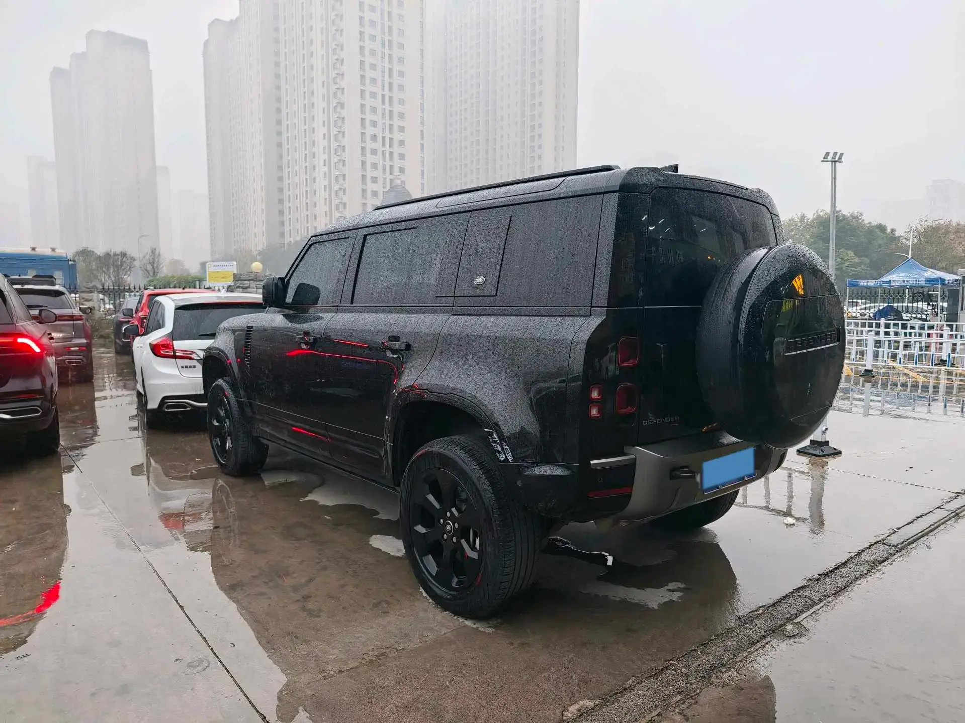 2022 LAND ROVER thumbnail 4