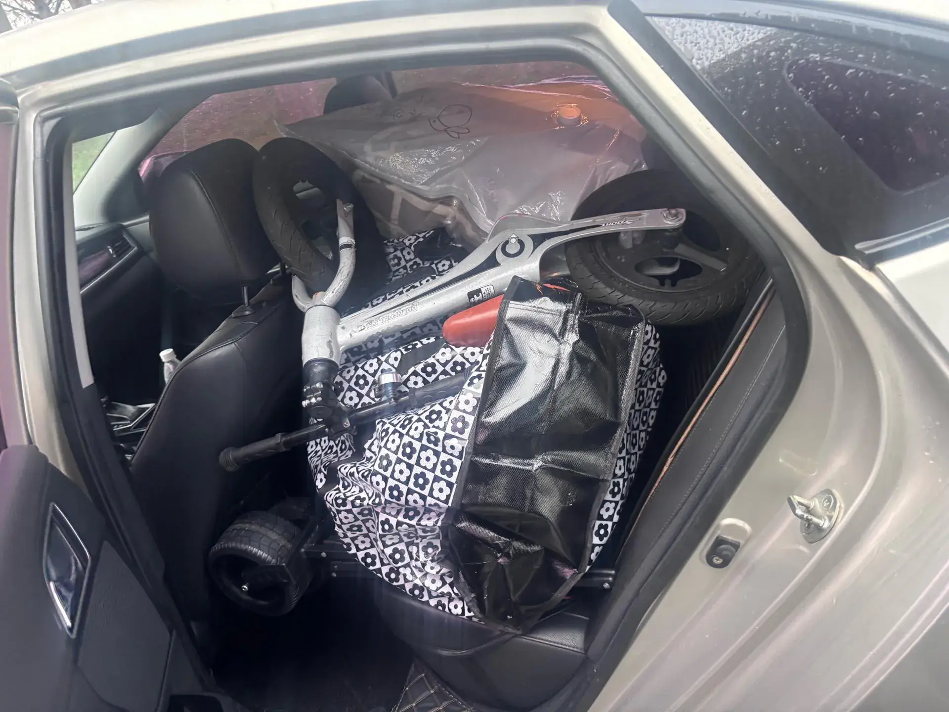 2017 HYUNDAI MISTRA thumbnail 2