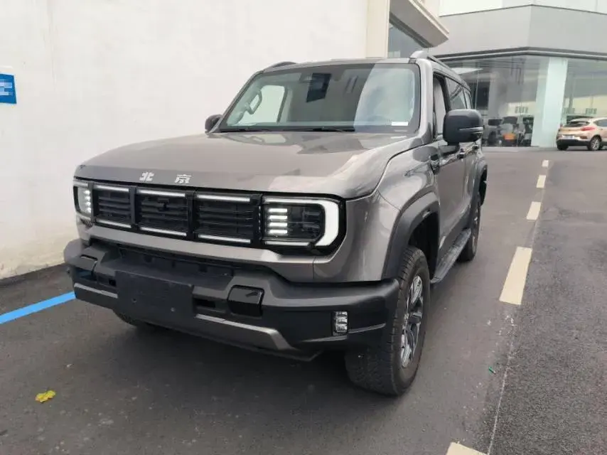 2024 Beijing BJ40 2.0T 163HP L4 8AT