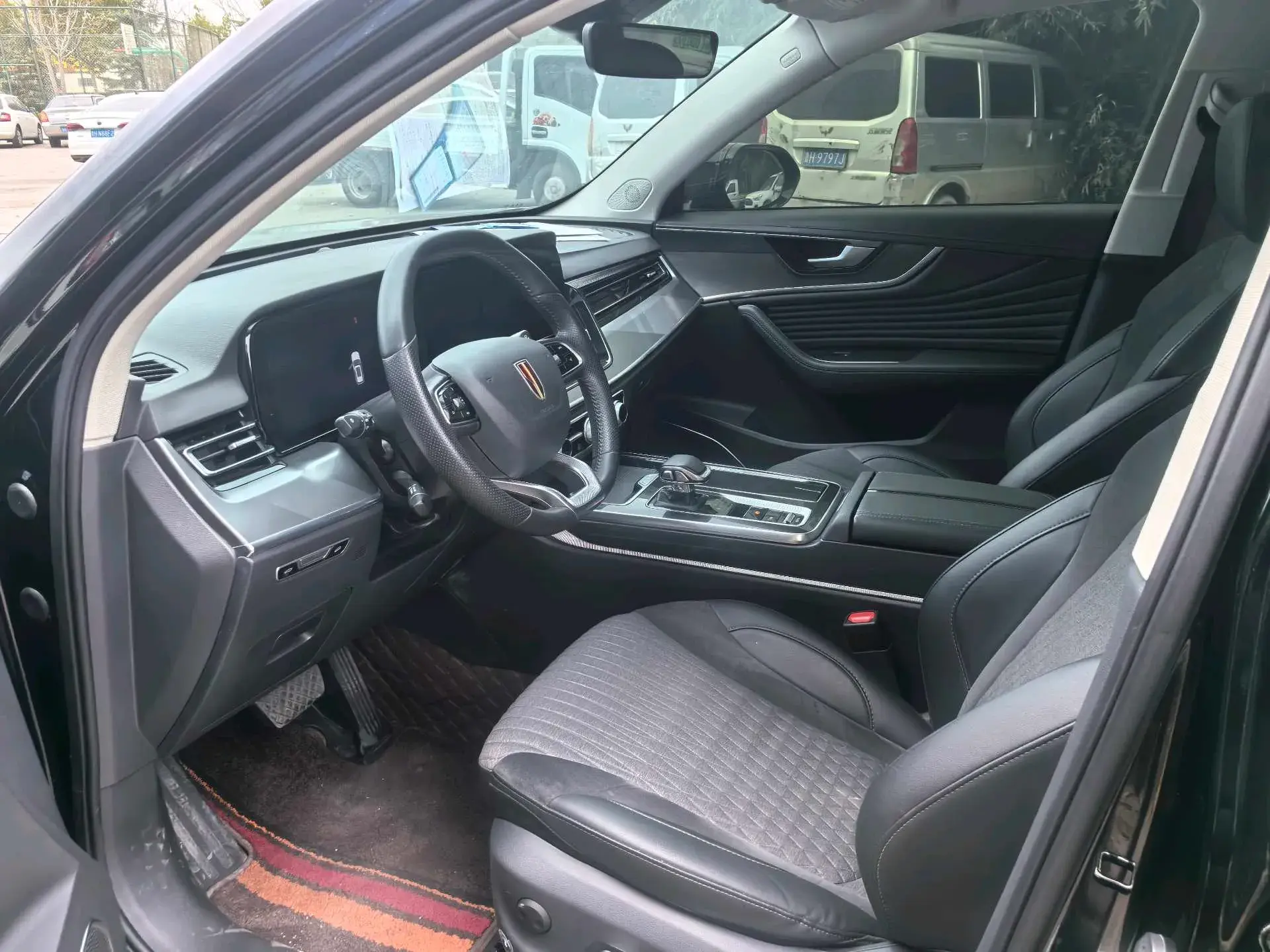 2023 HONGQI HS5 thumbnail 2