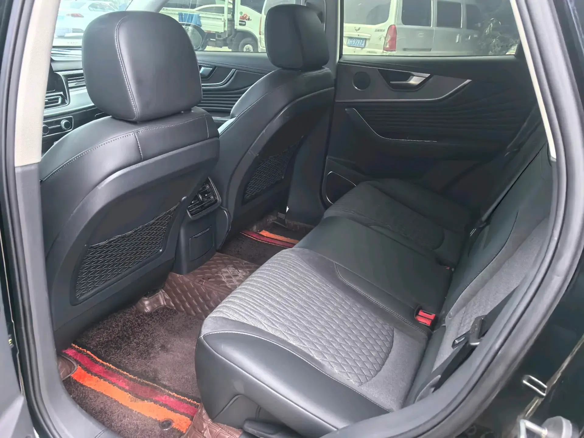 2023 HONGQI HS5 thumbnail 3