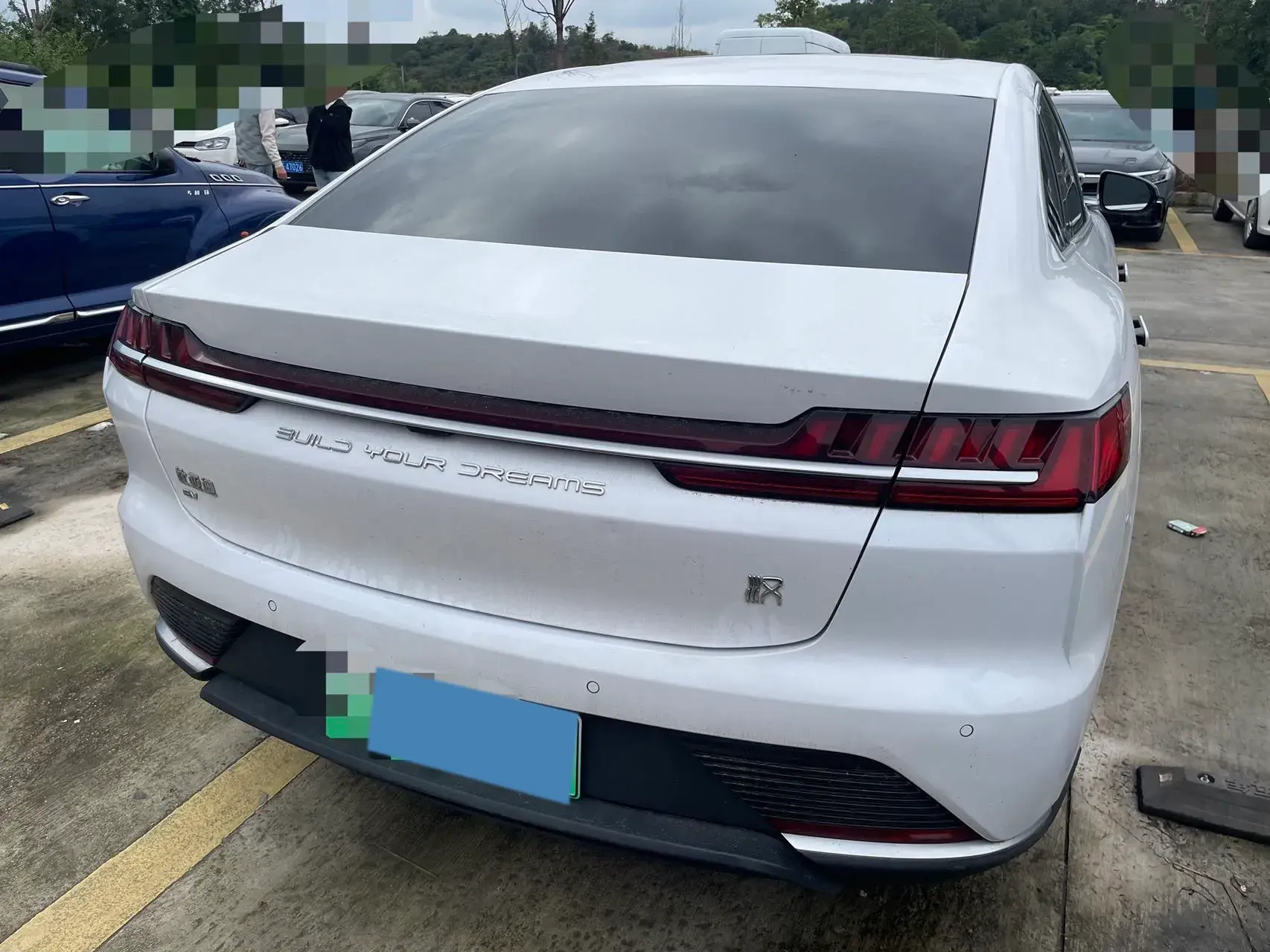 2020 BYD HAN thumbnail 2