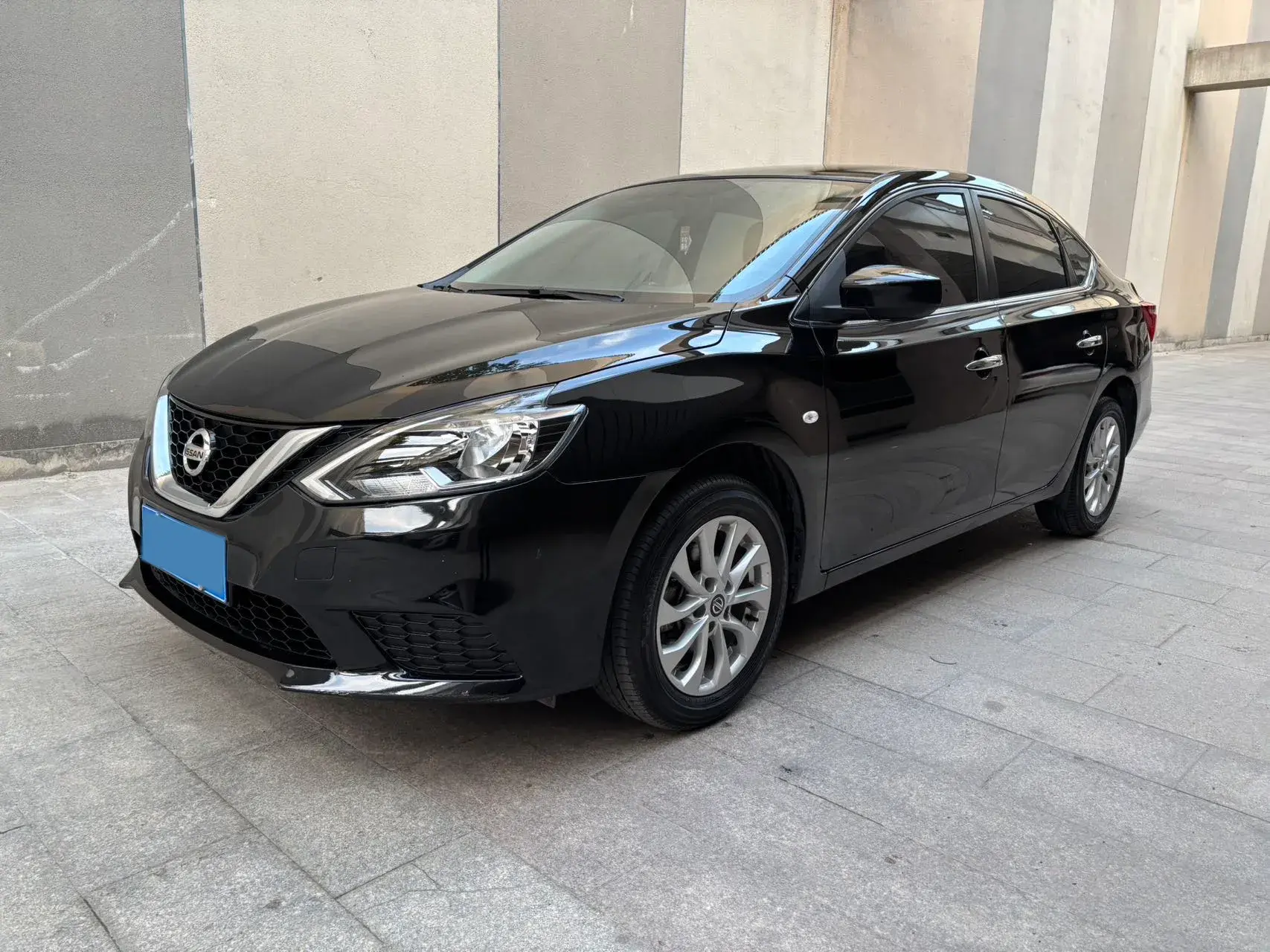 2024 NISSAN SYLPHY view 1