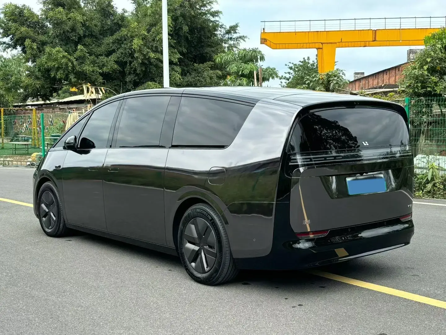 2025 LI MEGA thumbnail 4