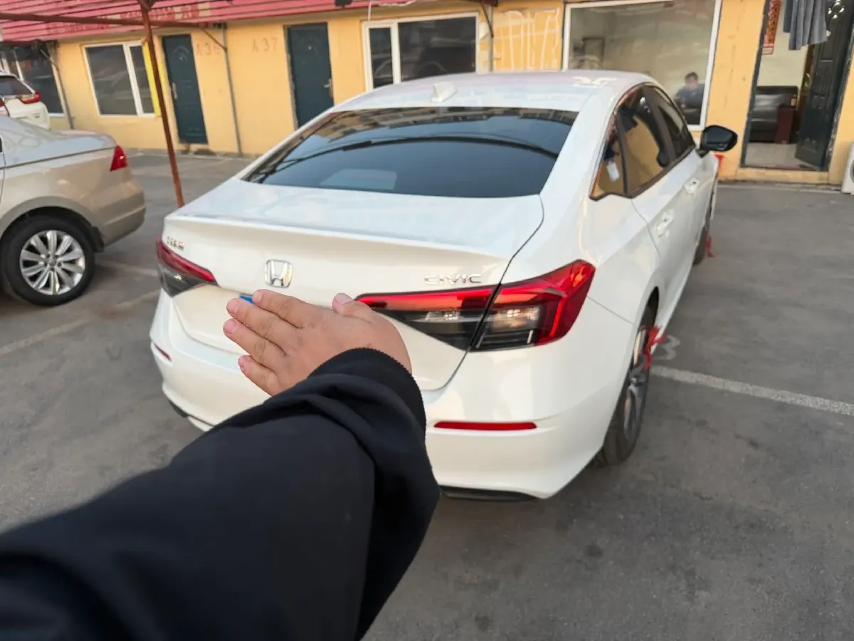 2023 Honda Civic 1.5T 182HP L4 CVT,autocango,china used car exporter,china ev exporter,chinese used car exporter,chinese used ev exporter
