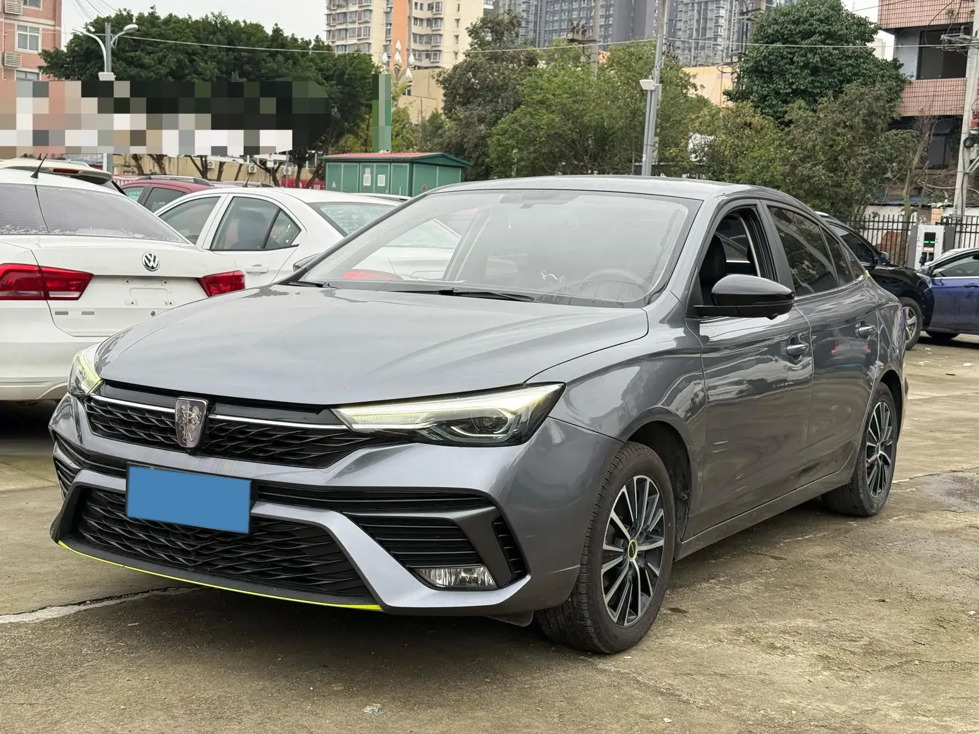 2021 ROEWE I5 view 1
