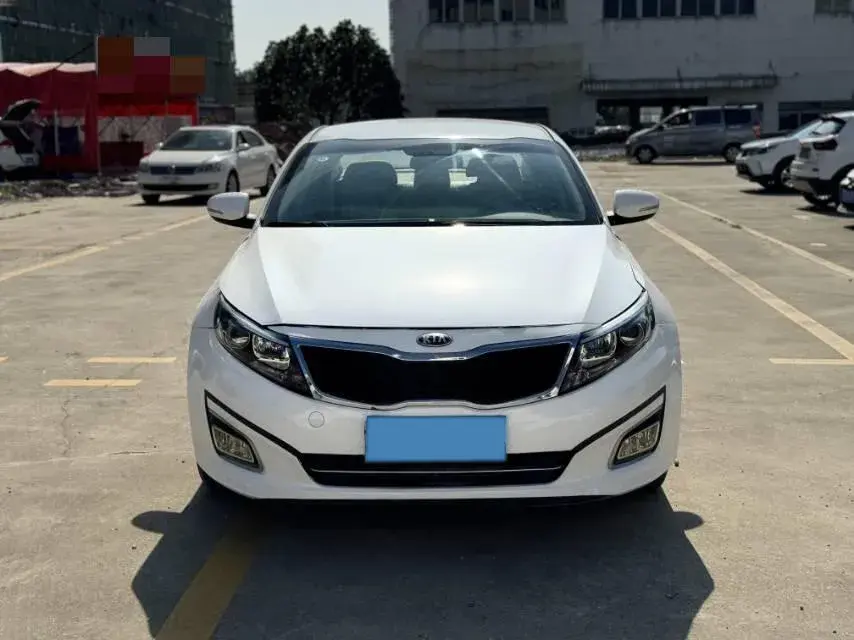 2015 KIA K5 thumbnail 2