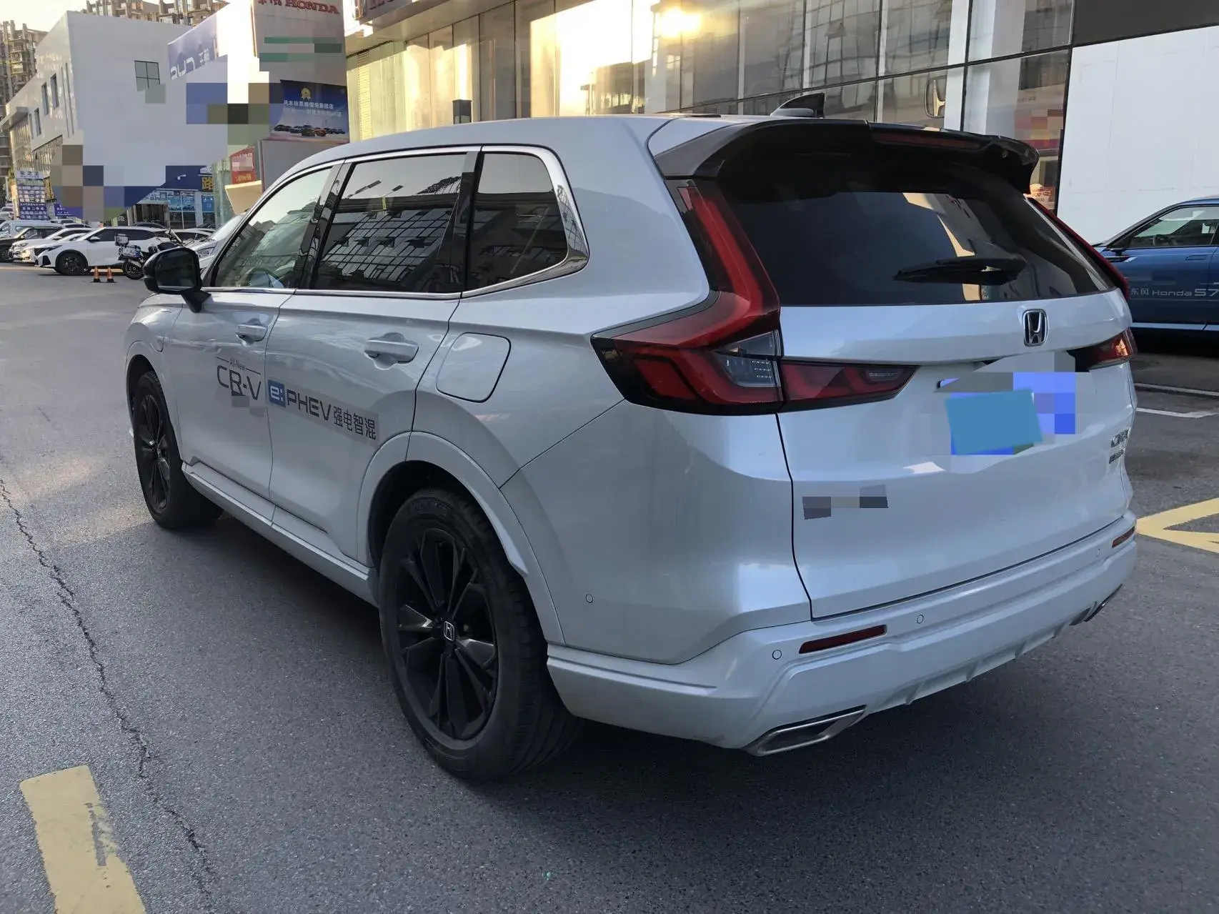 2023 HONDA CR-V thumbnail 3