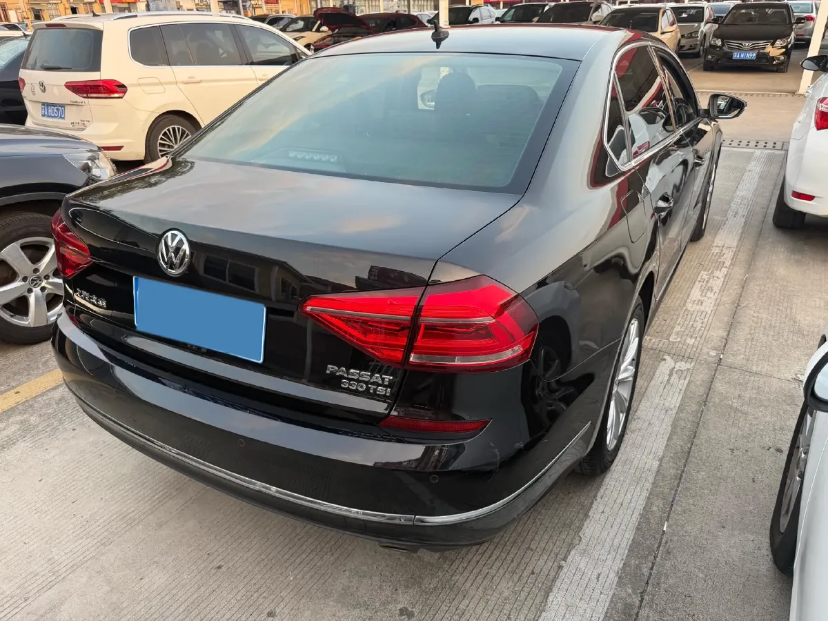 2017 Volkswagen Passat 1.8T 180HP L4 7DCT,autocango,china used car exporter,china ev exporter,chinese used car exporter,chinese used ev exporter