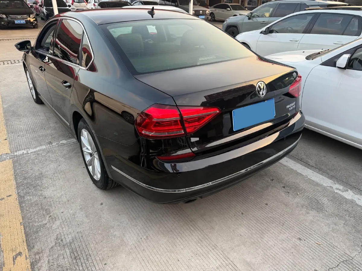 2017 Volkswagen Passat 1.8T 180HP L4 7DCT,autocango,china used car exporter,china ev exporter,chinese used car exporter,chinese used ev exporter