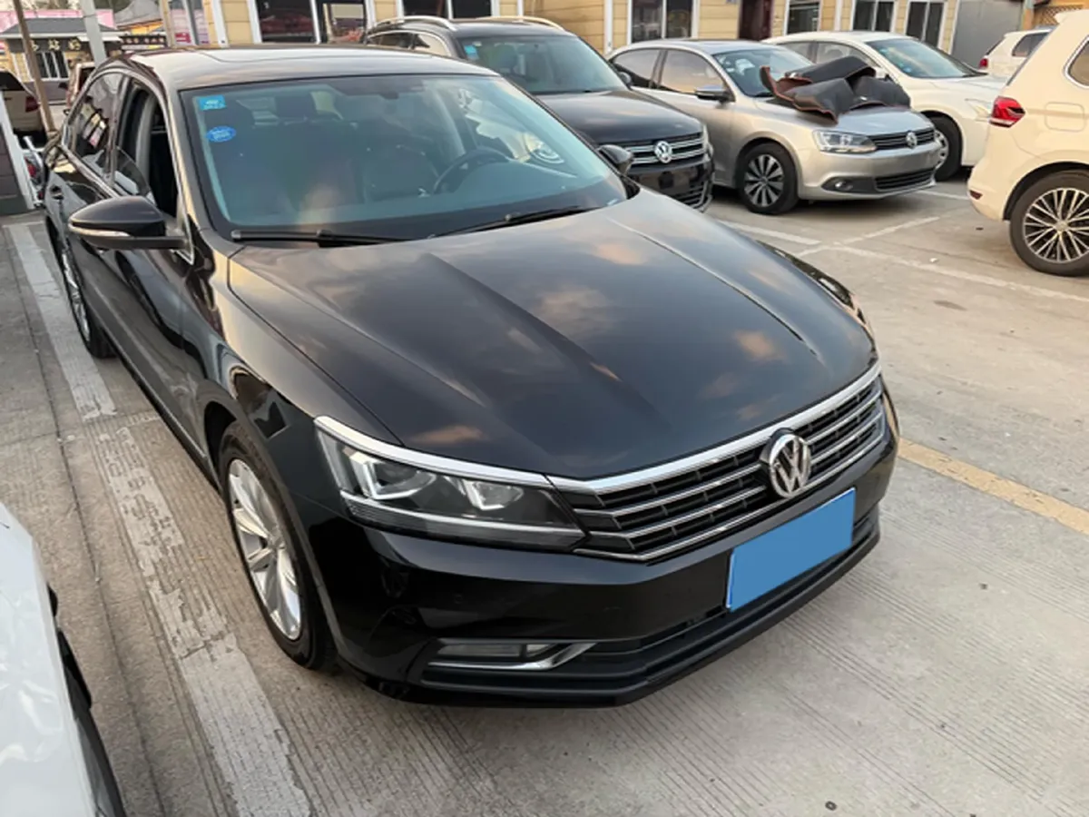 2017 Volkswagen Passat 1.8T 180HP L4 7DCT,autocango,china used car exporter,china ev exporter,chinese used car exporter,chinese used ev exporter