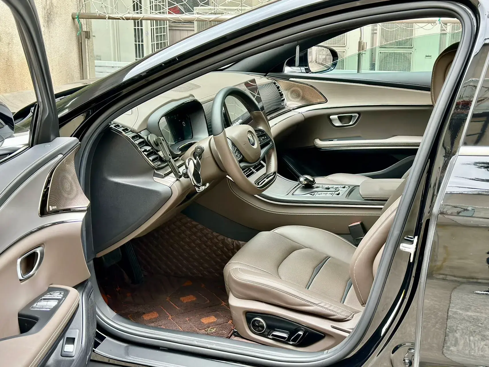 2020 BYD HAN thumbnail 4