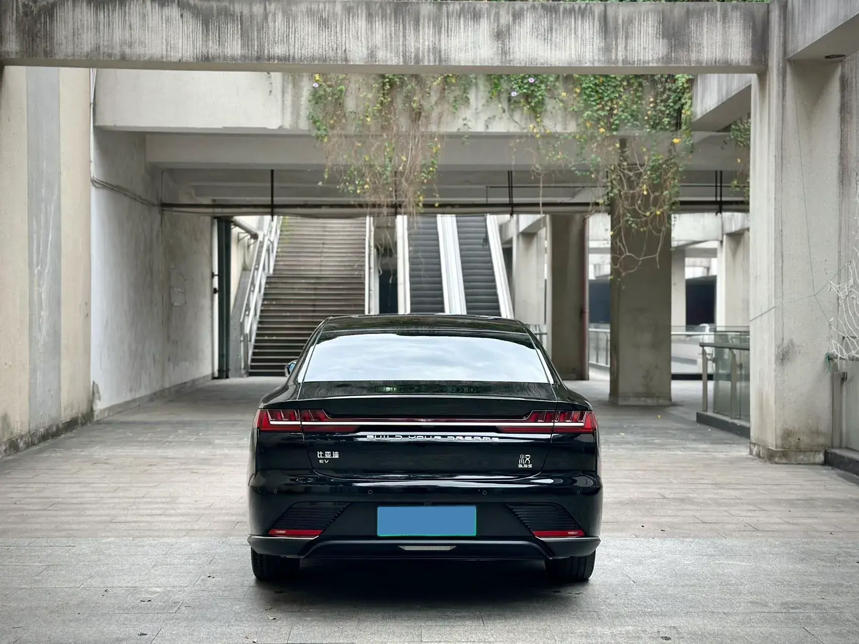 2020 BYD HAN thumbnail 3