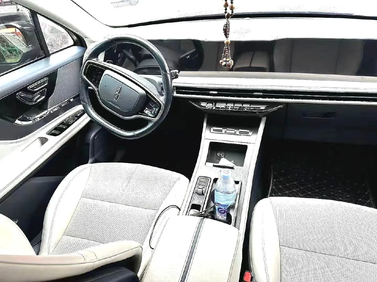 2023 Lincoln Corsair 2.0T 261HP L4 8AT,autocango,china used car exporter,china ev exporter,chinese used car exporter,chinese used ev exporter