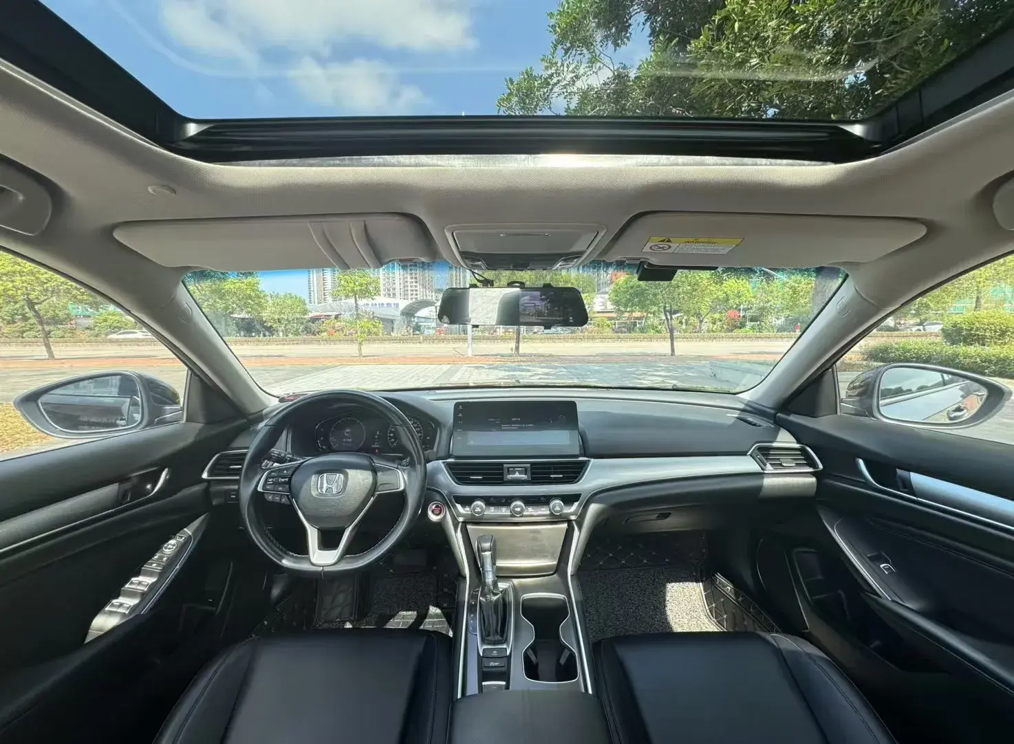 2018 HONDA ACCORD thumbnail 3