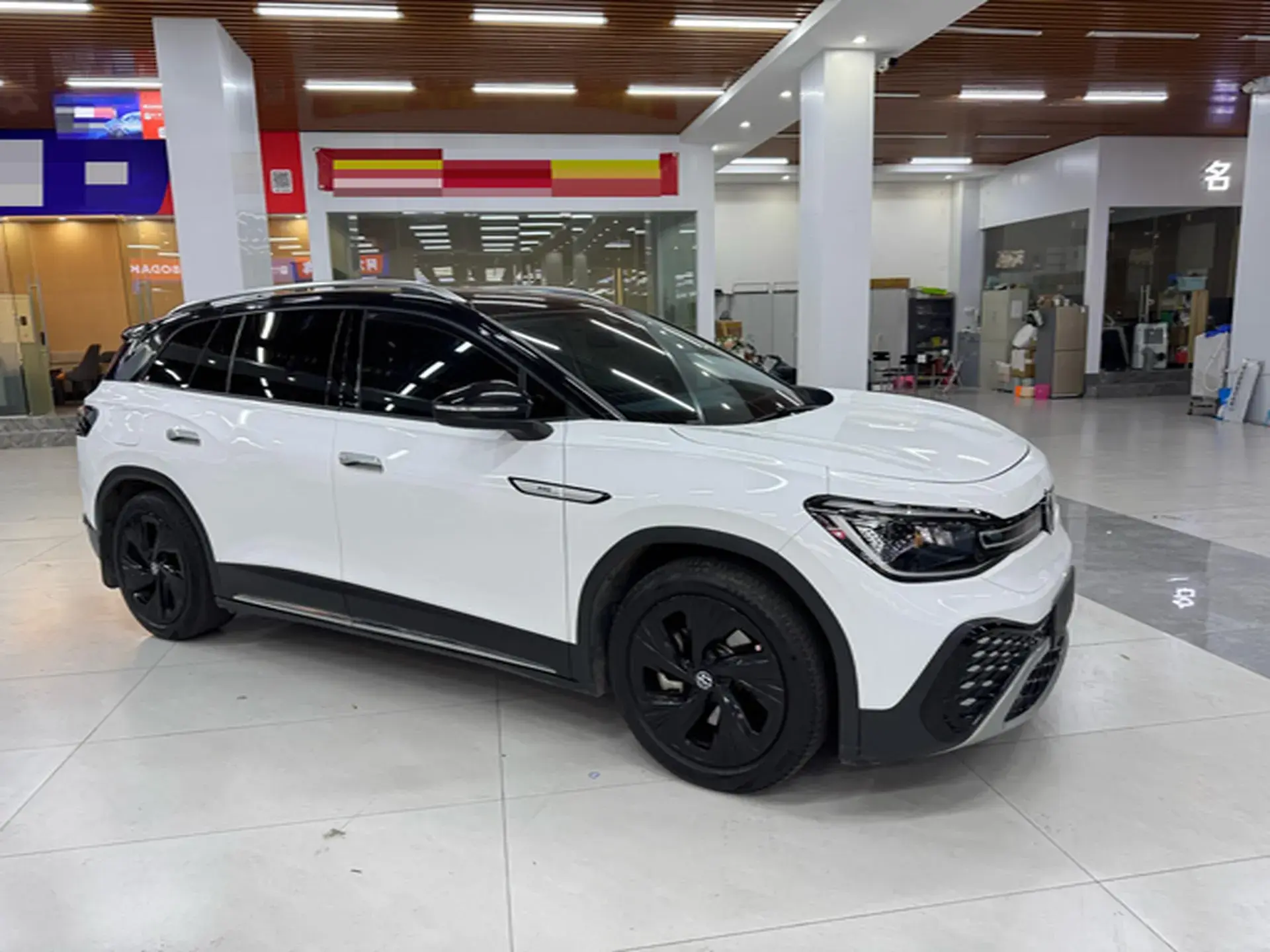 2021 VOLKSWAGEN ID.6 thumbnail 3