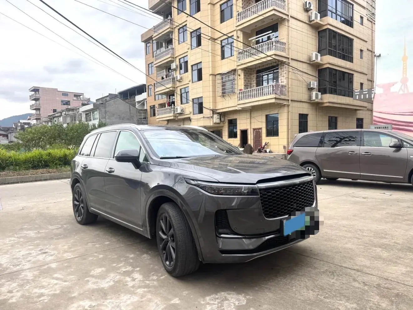 2021 LI ONE thumbnail 3