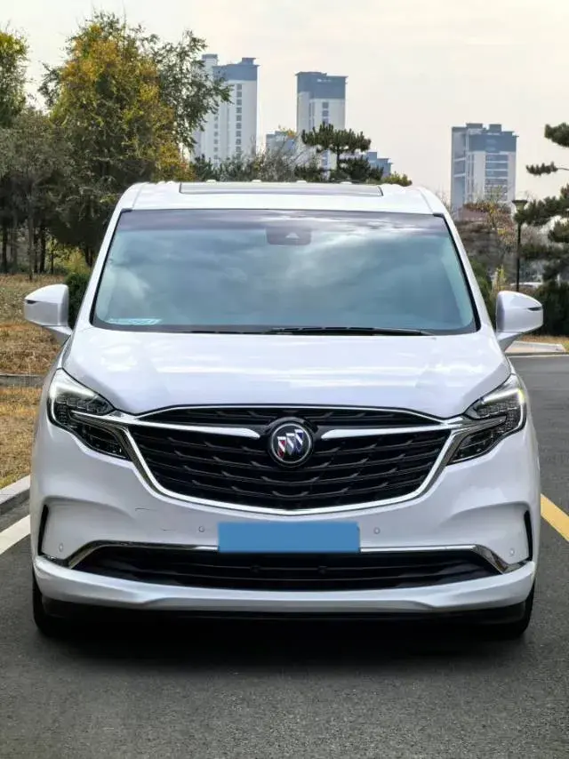 2023 BUICK GL8 thumbnail 3