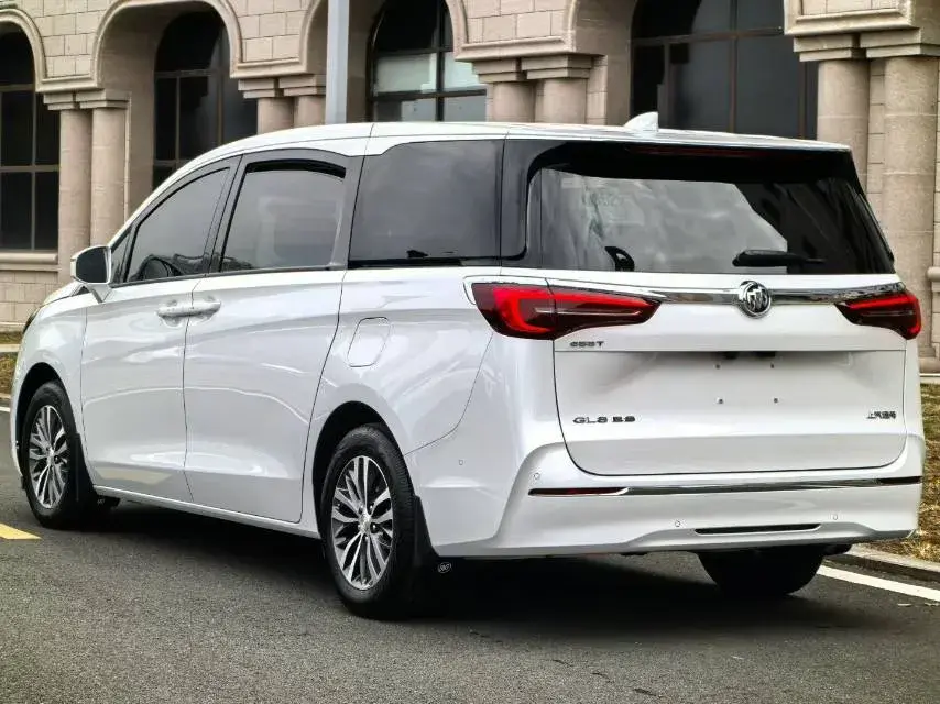 2023 BUICK GL8 thumbnail 4