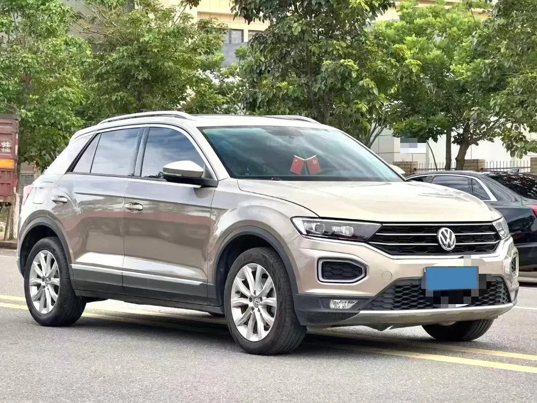 2020 Volkswagen T-Roc 1.4T 131HP L4 7DCT,autocango,china used car exporter,china ev exporter,chinese used car exporter,chinese used ev exporter