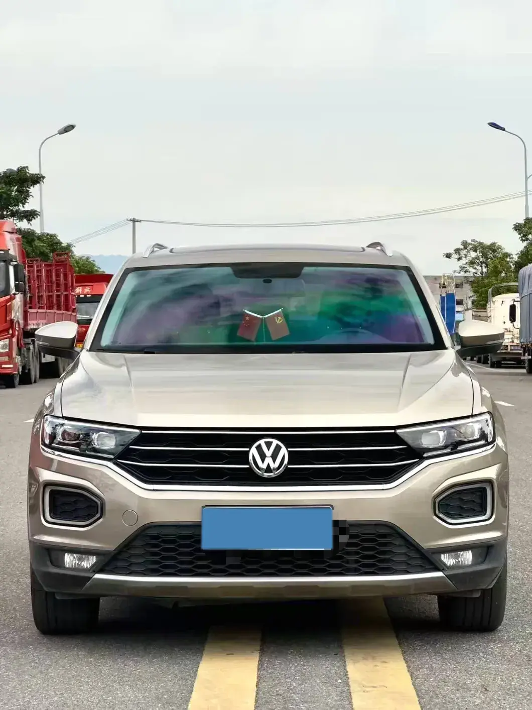 2020 VOLKSWAGEN T-ROC thumbnail 2