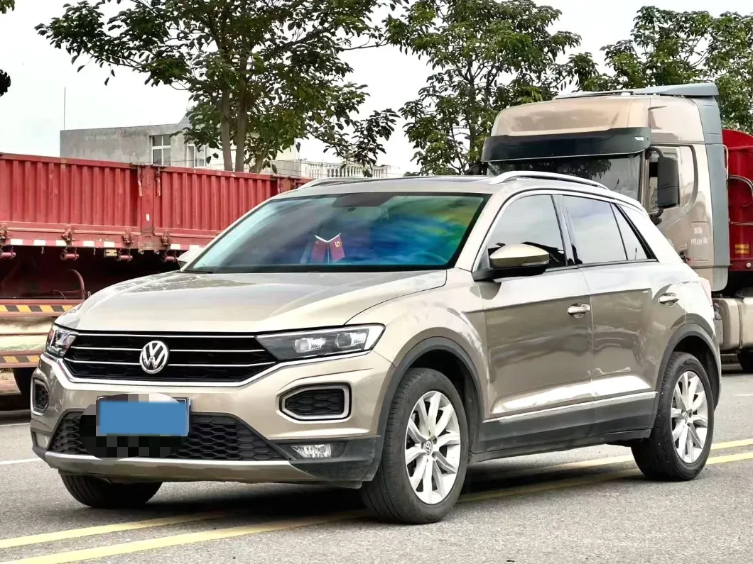 2020 Volkswagen T-Roc 1.4T 131HP L4 7DCT,autocango,china used car exporter,china ev exporter,chinese used car exporter,chinese used ev exporter