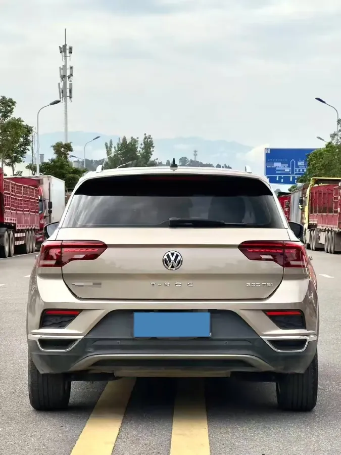 2020 Volkswagen T-Roc 1.4T 131HP L4 7DCT,autocango,china used car exporter,china ev exporter,chinese used car exporter,chinese used ev exporter