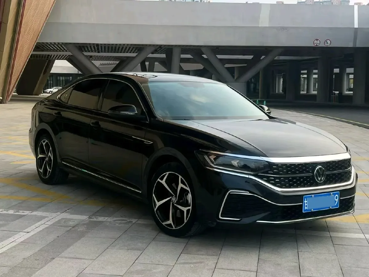 2022 Volkswagen Passat 2.0T 186HP L4 7DCT,autocango,china used car exporter,china ev exporter,chinese used car exporter,chinese used ev exporter