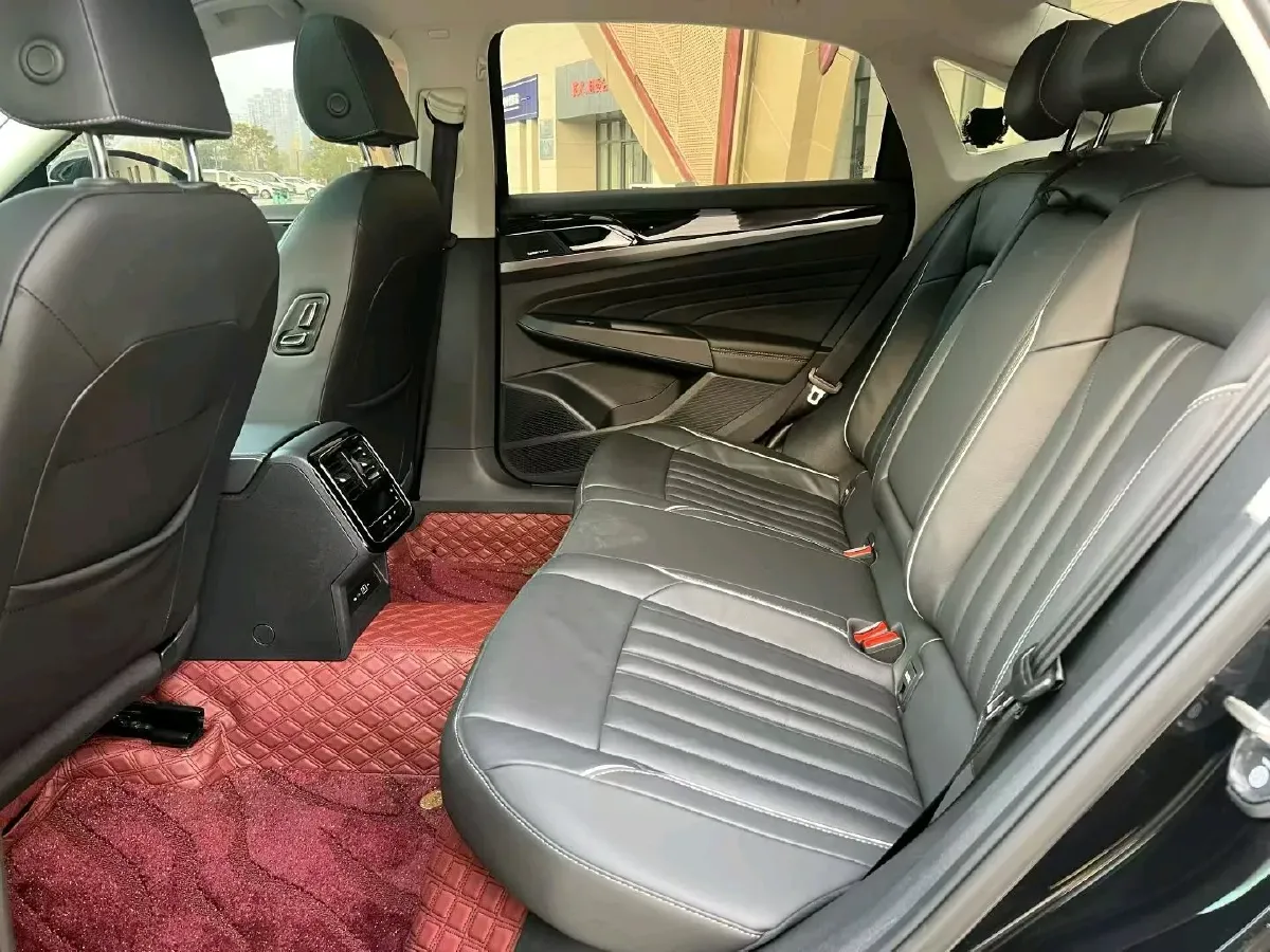 2022 Volkswagen Passat 2.0T 186HP L4 7DCT,autocango,china used car exporter,china ev exporter,chinese used car exporter,chinese used ev exporter