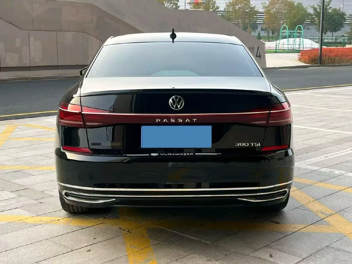 2022 Volkswagen Passat 2.0T 186HP L4 7DCT,autocango,china used car exporter,china ev exporter,chinese used car exporter,chinese used ev exporter