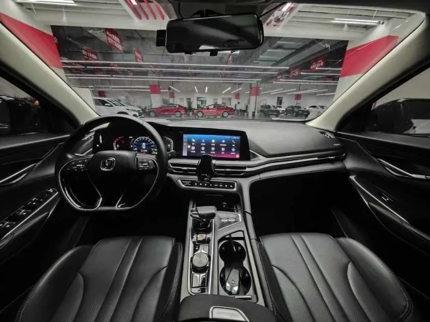 2023 ChangAn Raeton Plus 1.5T 188HP L4 7DCT,autocango,china used car exporter,china ev exporter,chinese used car exporter,chinese used ev exporter