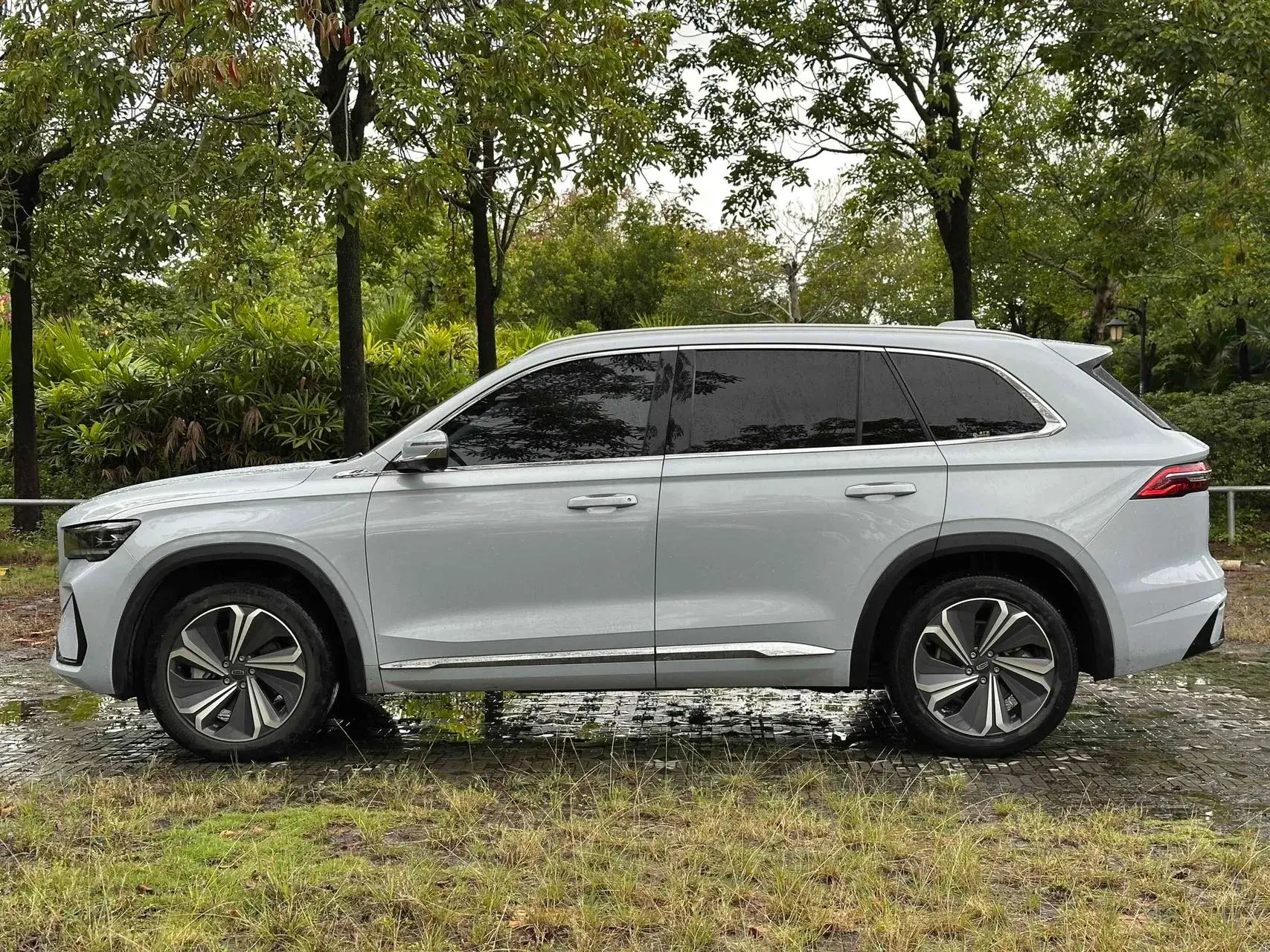 2022 GEELY MONJARO thumbnail 3