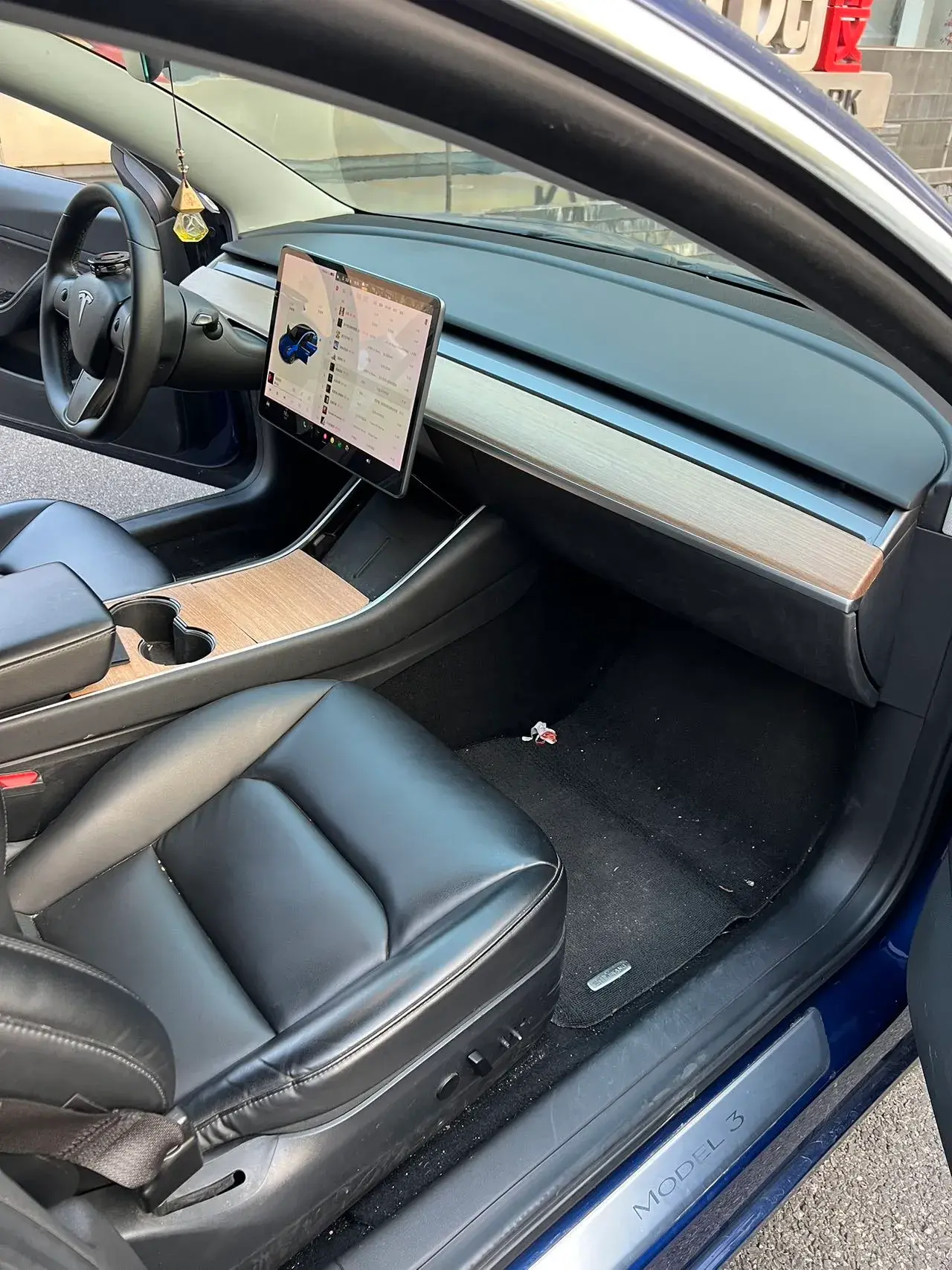 2020 TESLA MODEL thumbnail 4