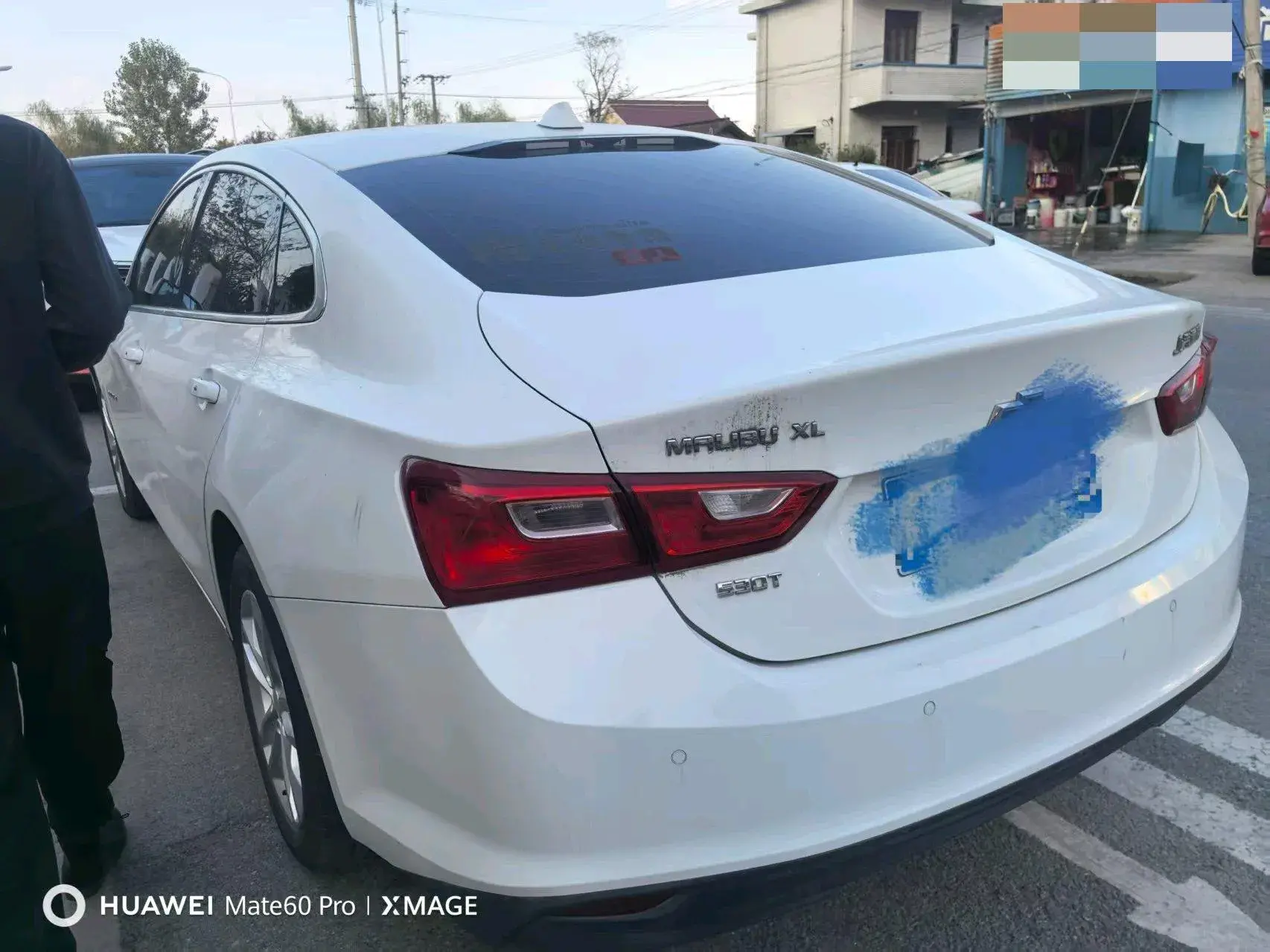 2018 CHEVROLET MALIBU thumbnail 2