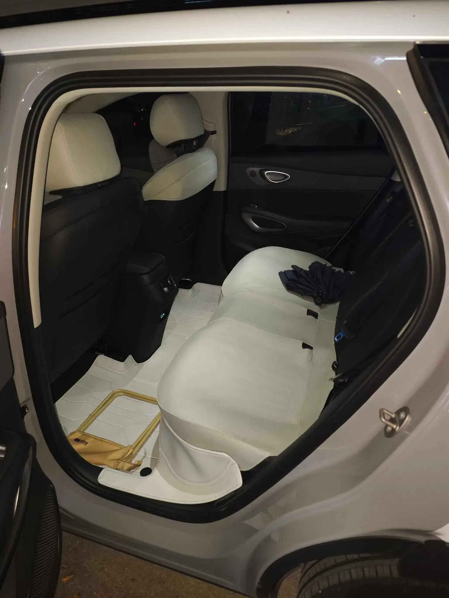 2025 BYD SEA thumbnail 3