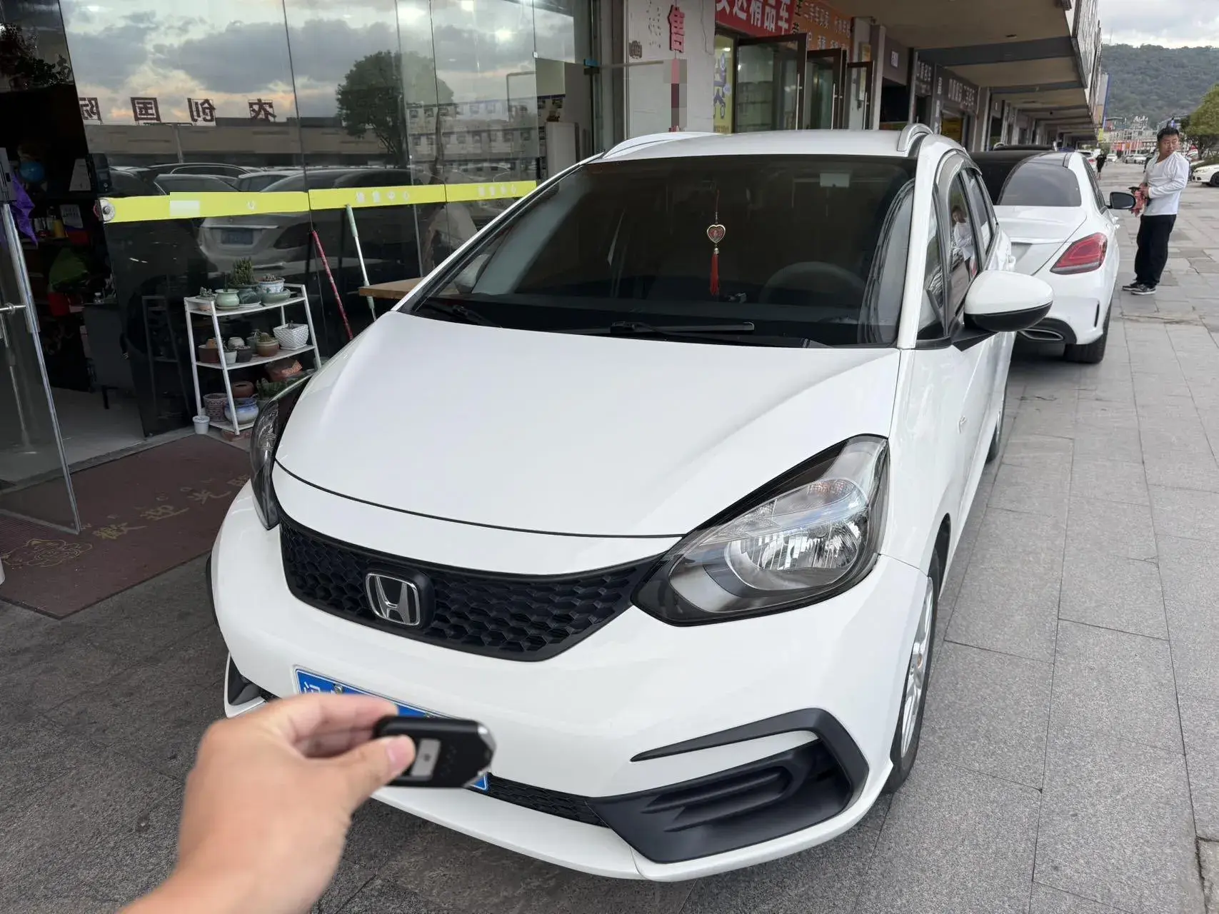 2021 HONDA FIT view 1